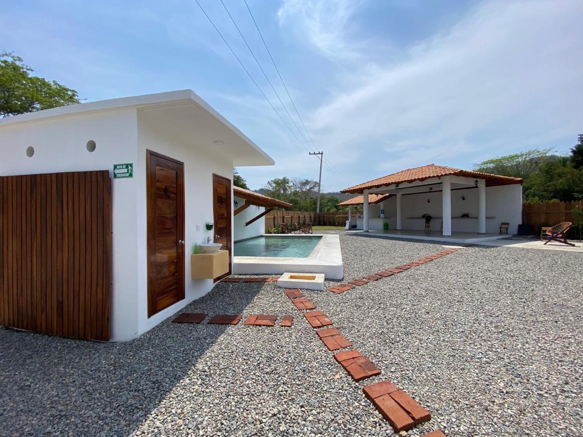 Hotel Casa Victoria Zihuatanejo Buitenkant foto