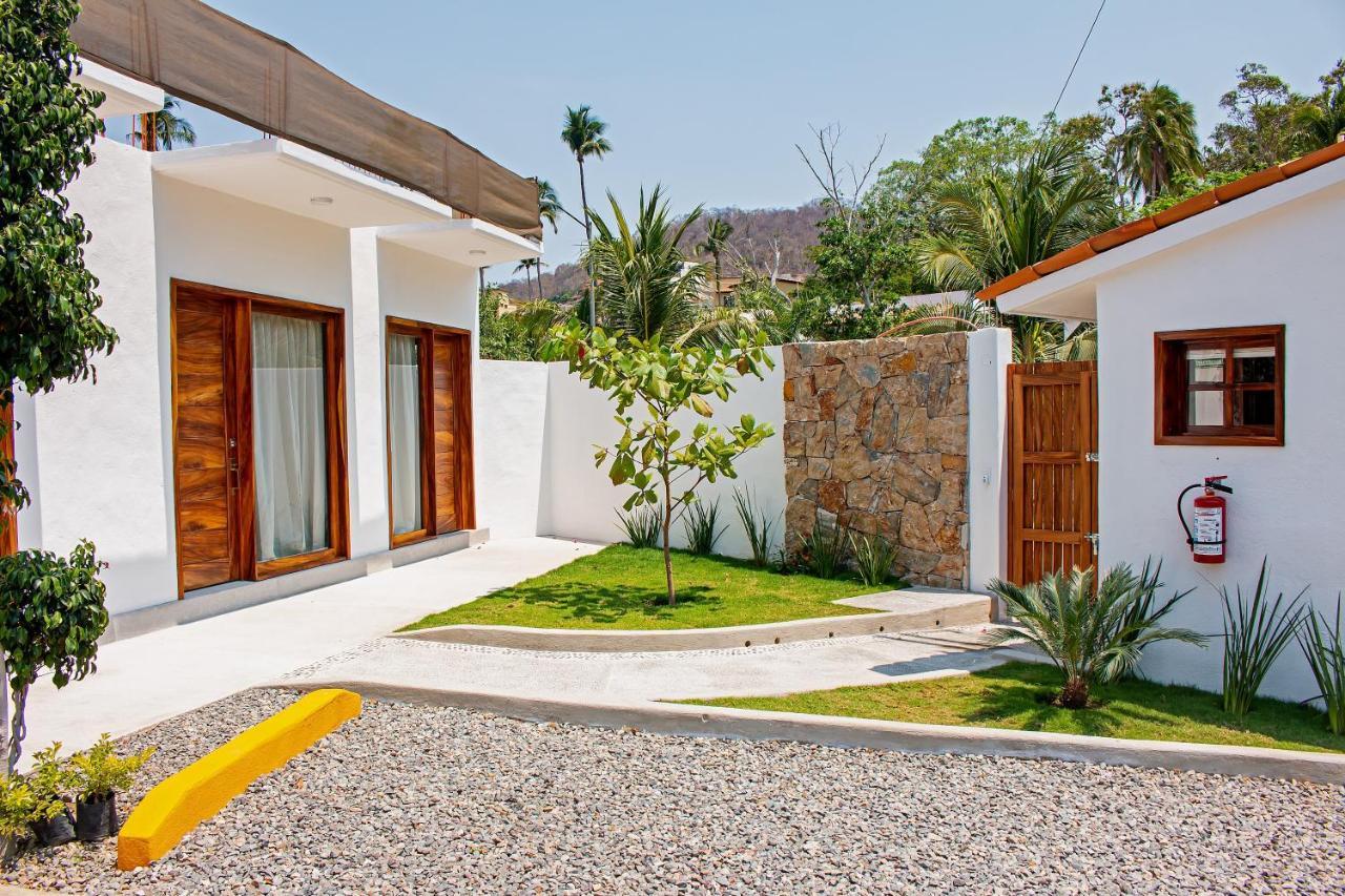 Hotel Casa Victoria Zihuatanejo Buitenkant foto