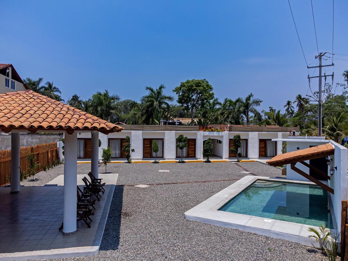 Hotel Casa Victoria Zihuatanejo Buitenkant foto