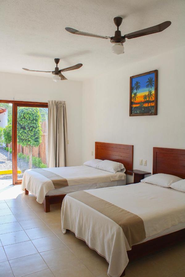 Hotel Casa Victoria Zihuatanejo Buitenkant foto
